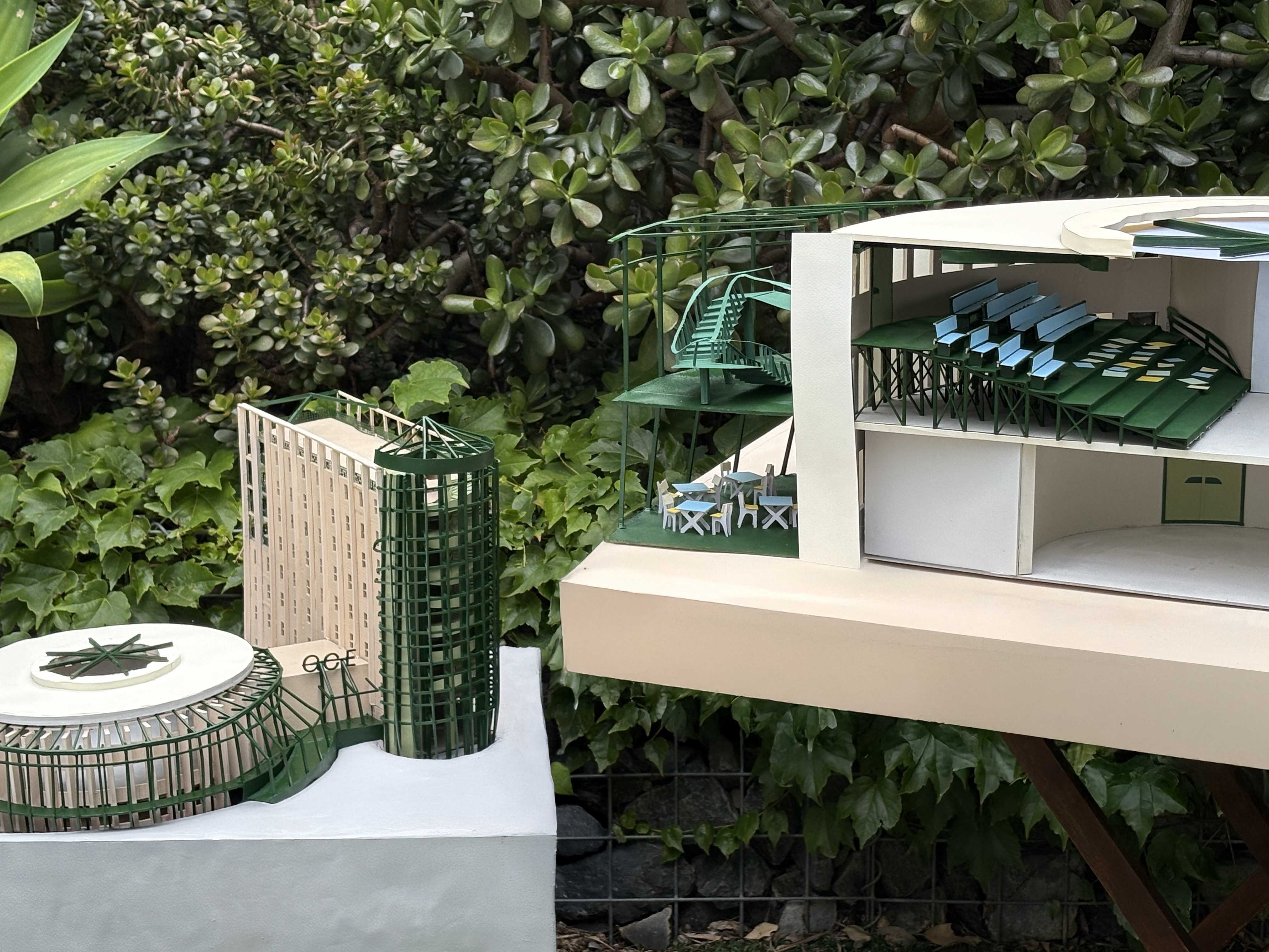 1:100 Model and 1:40 Sectional Model