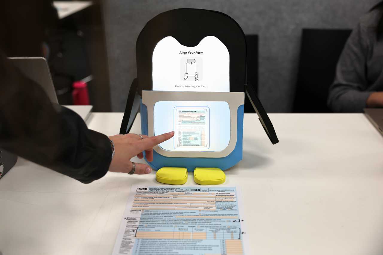 Kinori's camera isn't just for games - it becomes your real-life assistant. Need to translate an urgent document ASAP? Got homework that’s giving everyone a headache? Kinori can "see" into the problem and deliver instant, real-time help.