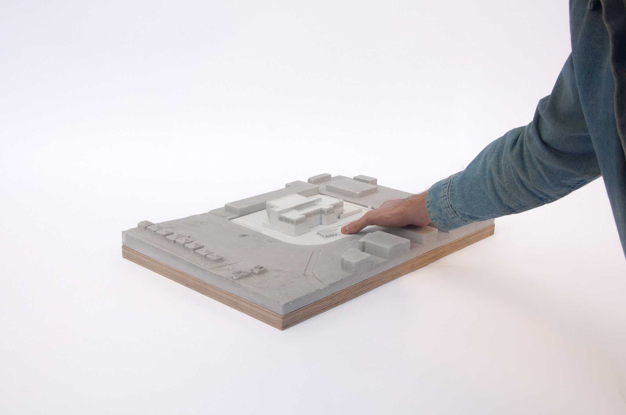 Ground Floor Plan: Recognising the new functional requirements of a museum, infill walls on the inside create a regulated, buffered zone to comfortably house people and objects. 
